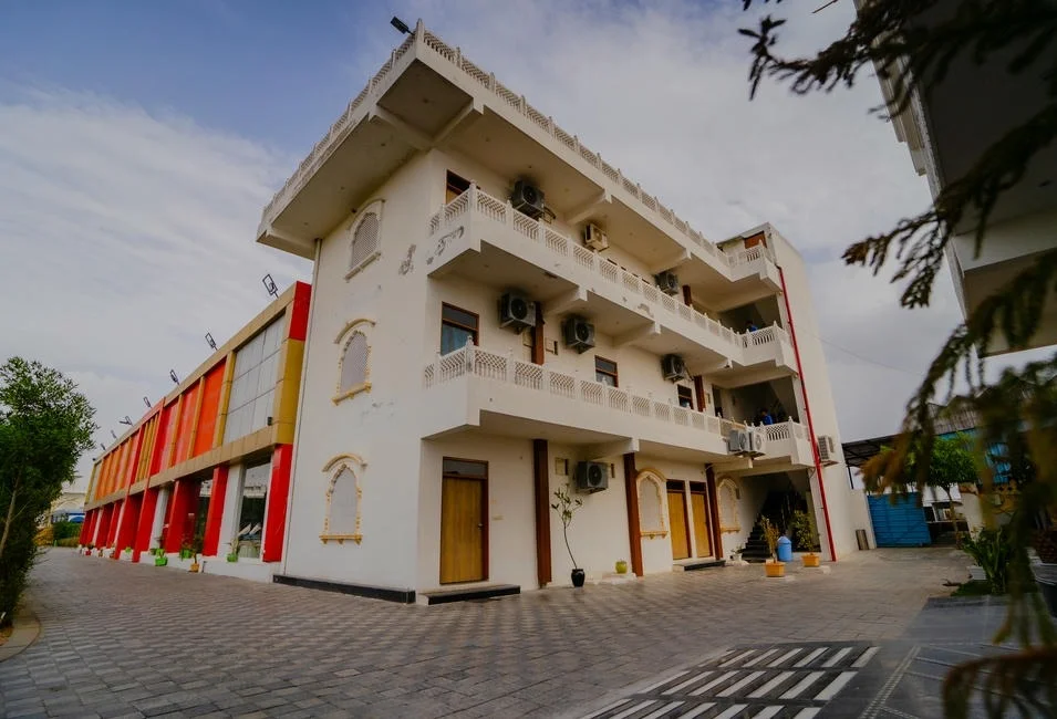 resort in jaipur sikar road